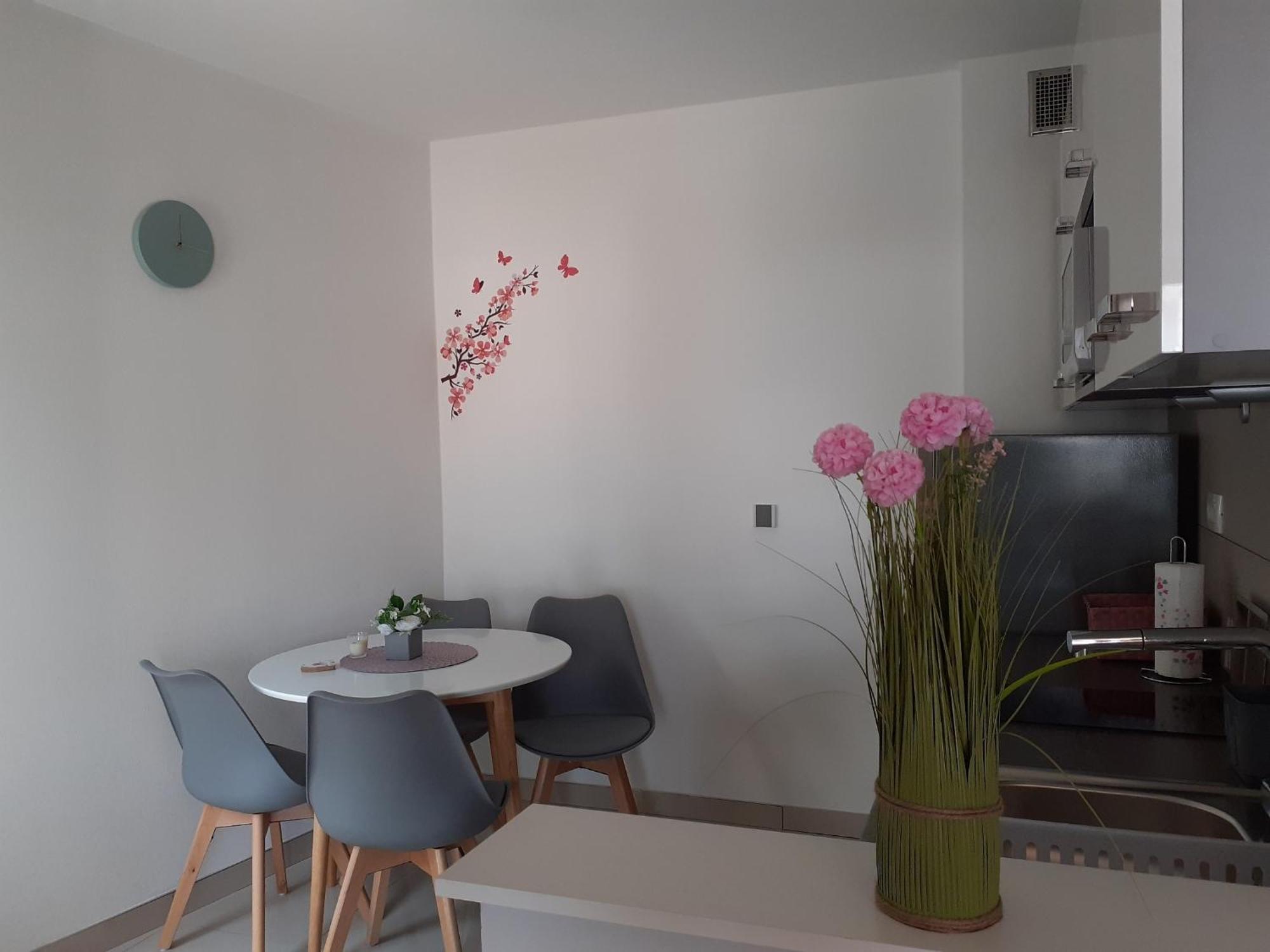 Apartment Vesel Малинска Номер фото