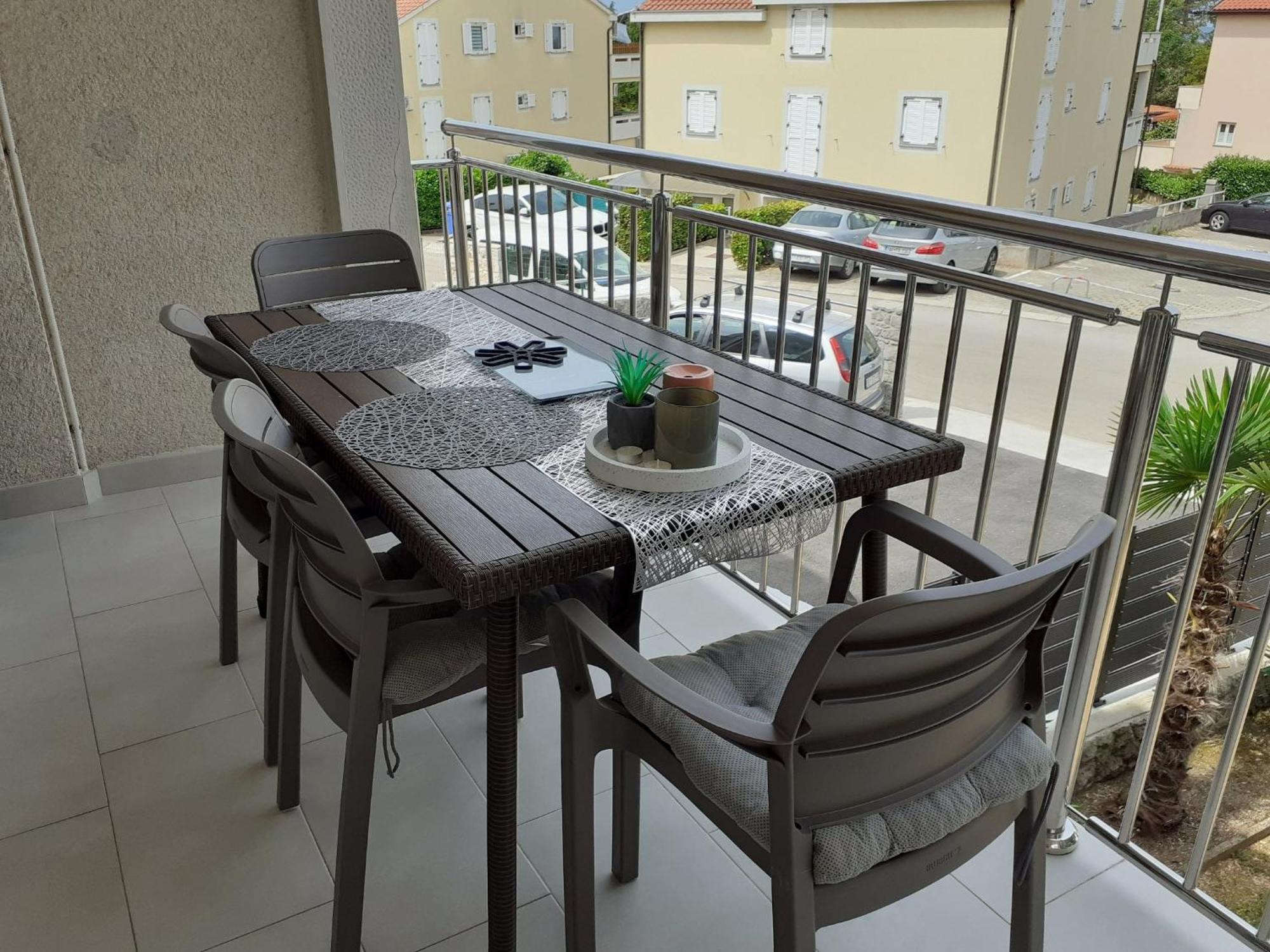 Apartment Vesel Малинска Номер фото